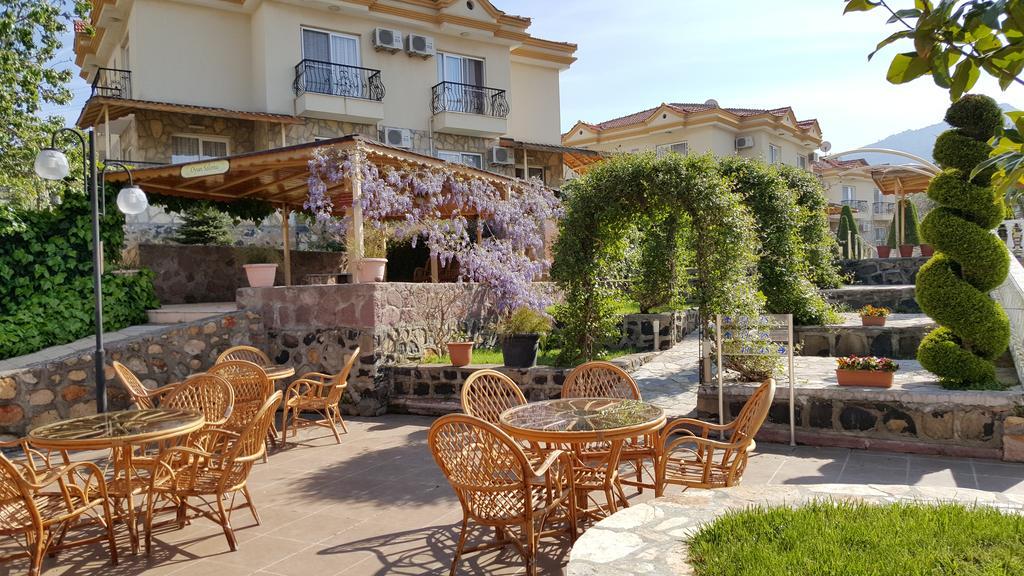 Alize Resort Hotel Yenifoca Exterior photo